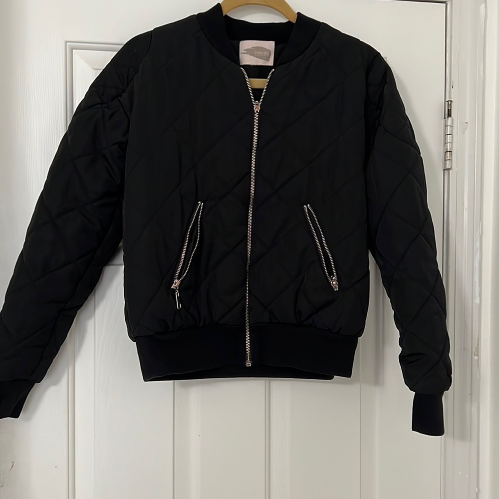 FOREVER 21 Puff Jacket